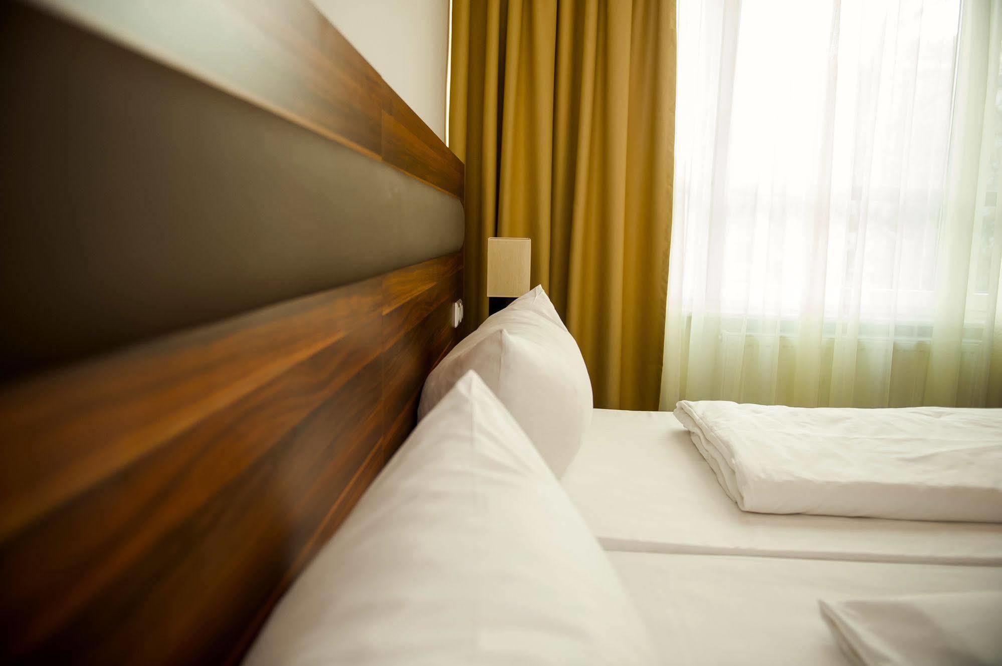 Aparthotel Christie Berlin Exteriör bild